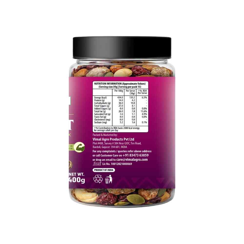 Big Pantry Superfood Trail Mix with Amla ingredients close-up – almonds, cashews, pumpkin seeds, cranberries and dried amla